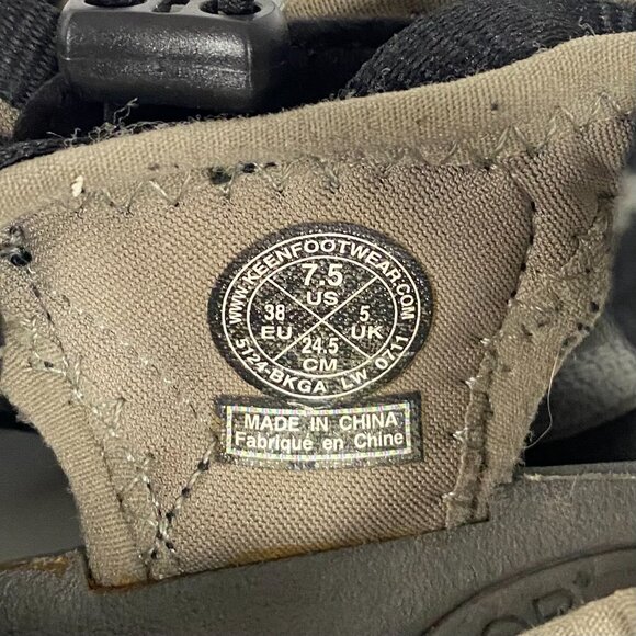 Keen Whisper Waterproof Sport Hiking Sandals Womens 7.5 Black - Picture 10 of 14